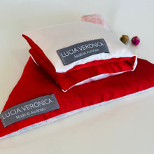 Load image into Gallery viewer, Silk Aromatherapy &amp; Crystal Yoni Pillow
