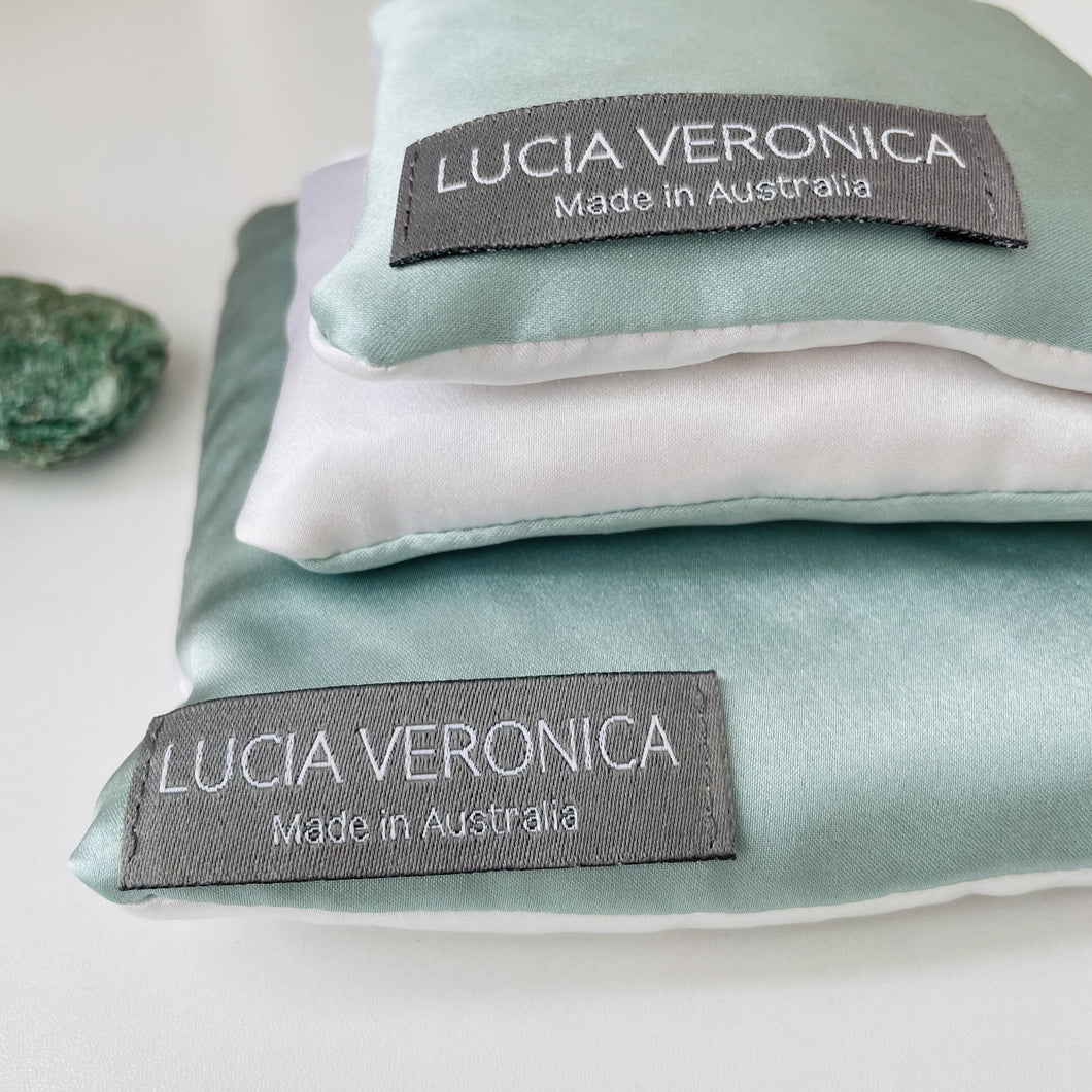 Silk Dream Aromatherapy & Crystal Pillow Set