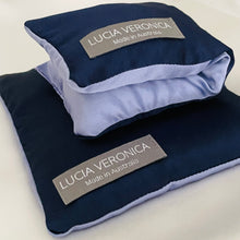 Load image into Gallery viewer, Silk Aromatherapy &amp; Crystal Dream Pillow Set with Lavender
